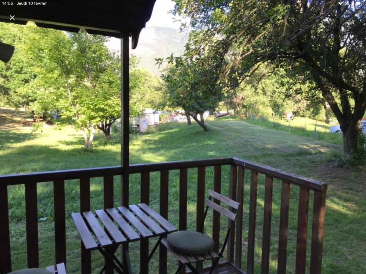 Camping, Hotel De Plein Air Les Cariamas Chateauroux-les-Alpes Εξωτερικό φωτογραφία