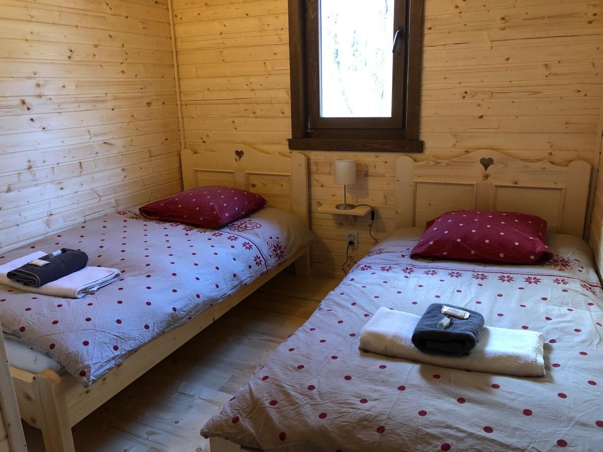 Camping, Hotel De Plein Air Les Cariamas Chateauroux-les-Alpes Εξωτερικό φωτογραφία