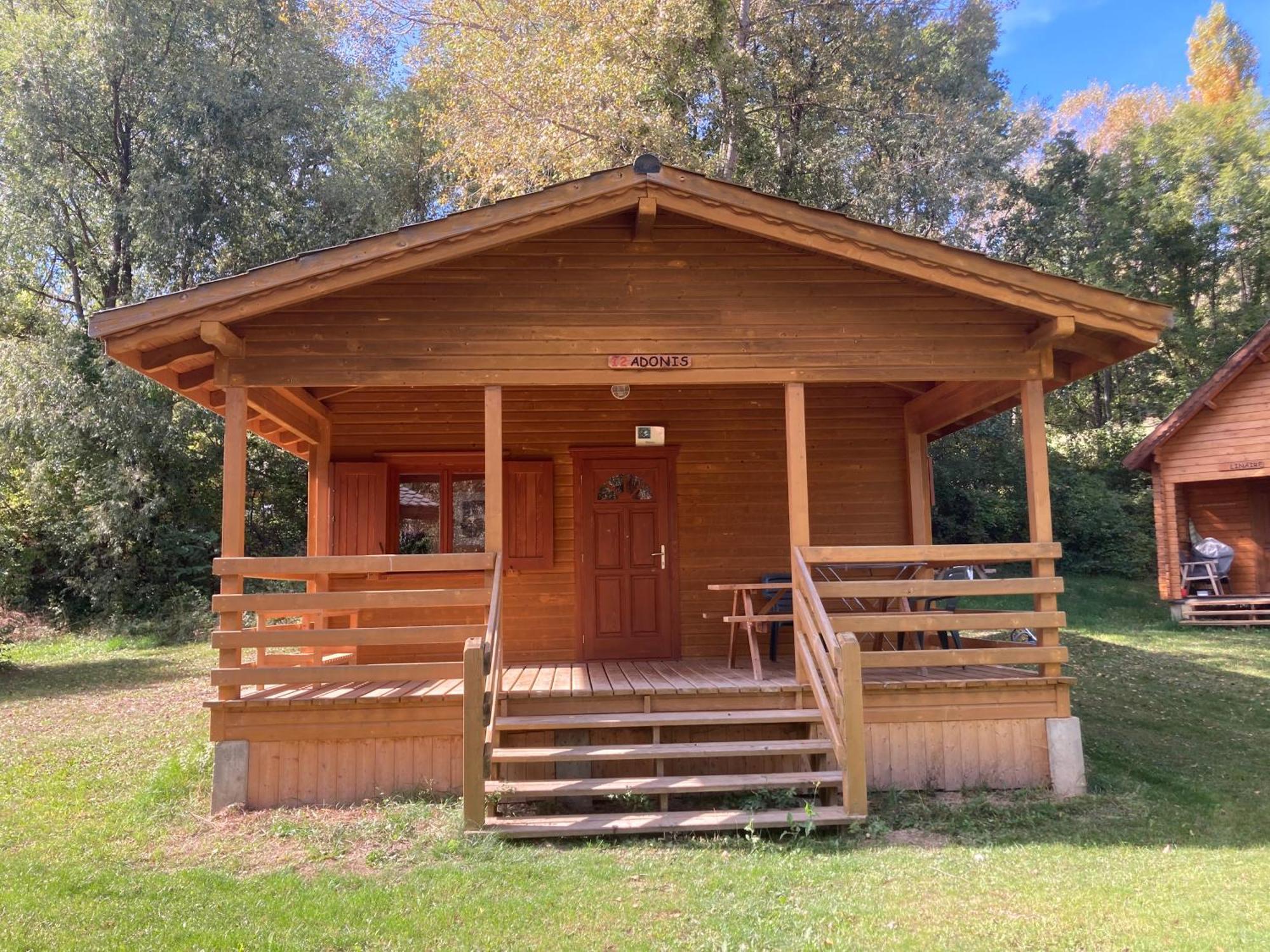 Camping, Hotel De Plein Air Les Cariamas Chateauroux-les-Alpes Εξωτερικό φωτογραφία