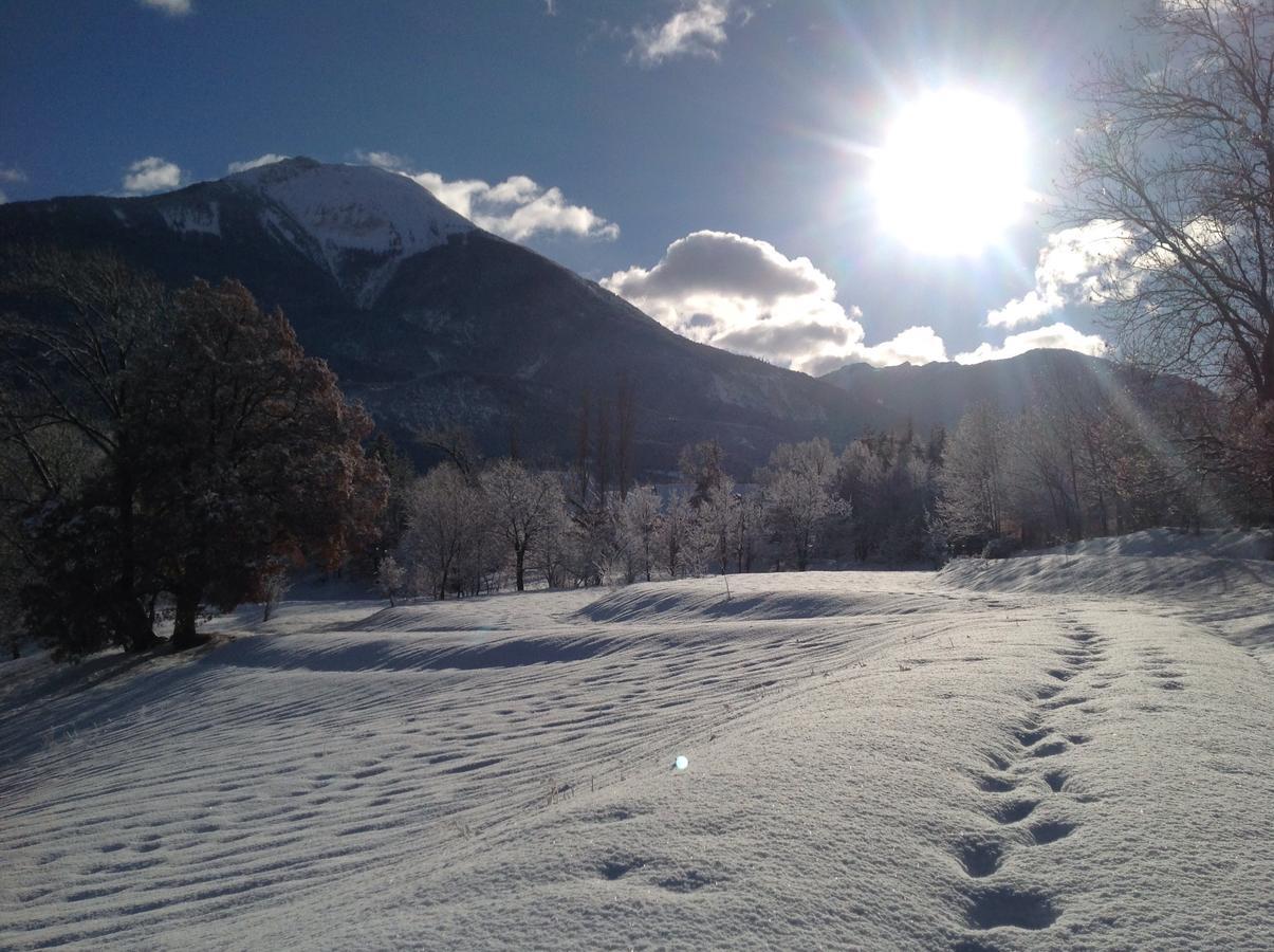 Camping, Hotel De Plein Air Les Cariamas Chateauroux-les-Alpes Εξωτερικό φωτογραφία