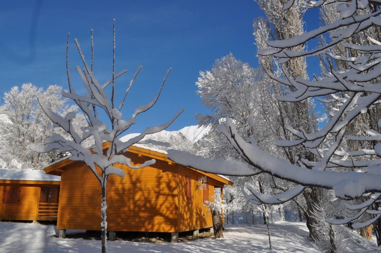 Camping, Hotel De Plein Air Les Cariamas Chateauroux-les-Alpes Εξωτερικό φωτογραφία